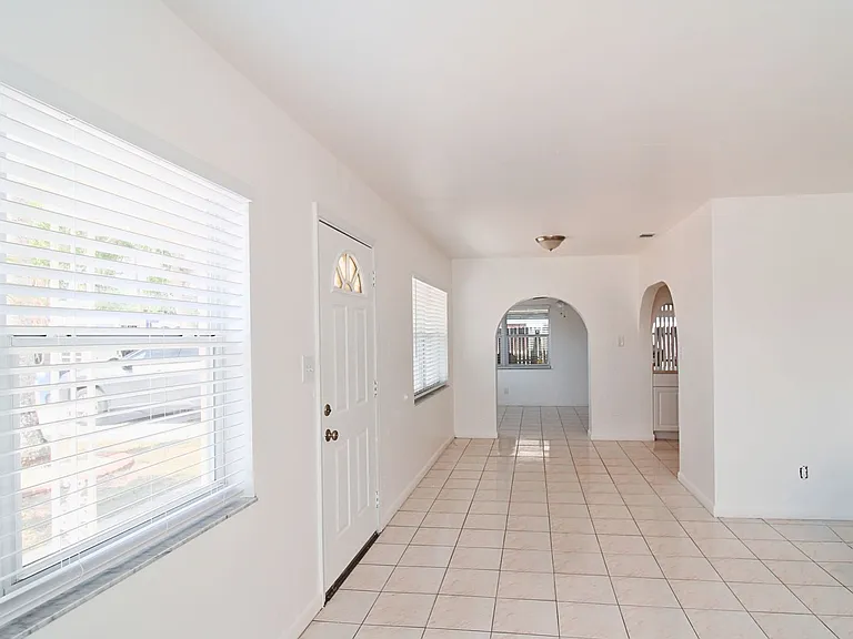 3403 W Saint Louis St — Photo 2