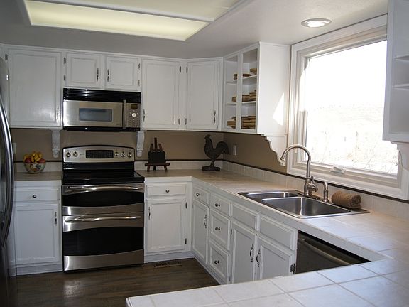 Kitchen has ss appliances.