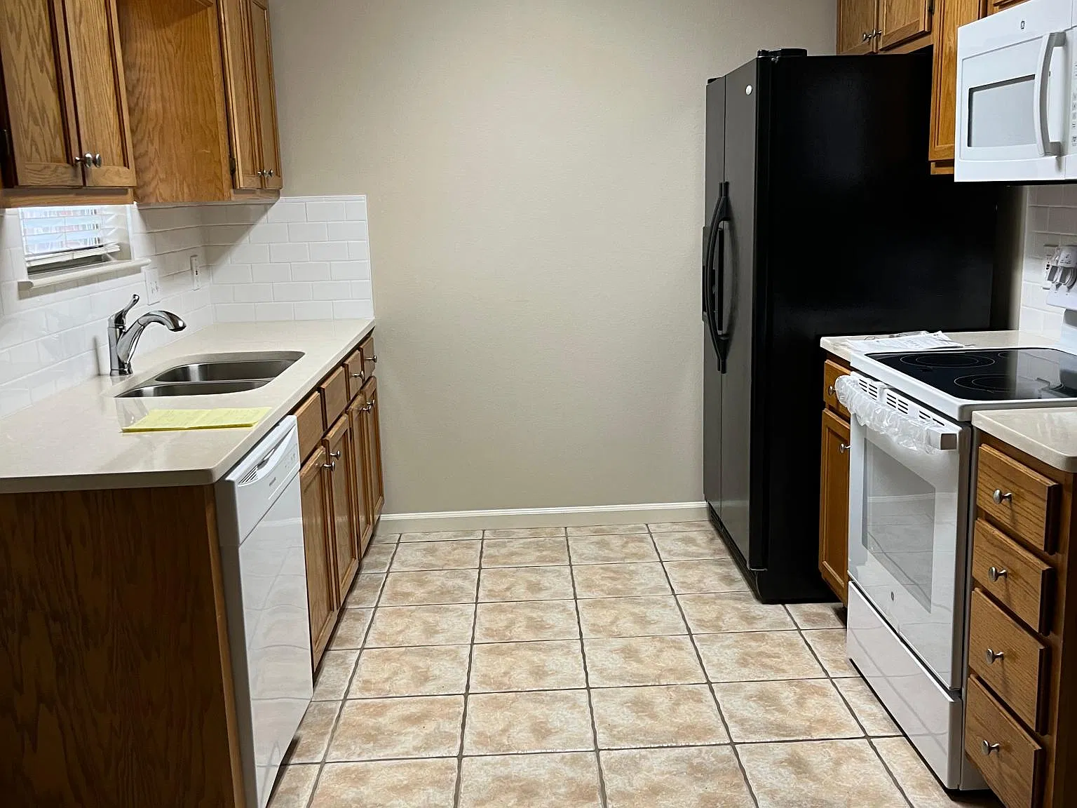 865 Crestliner Dr — Photo 2