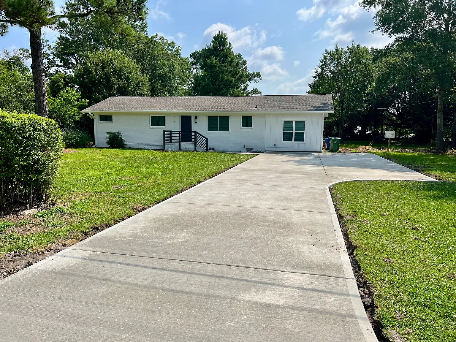 4 bed, 1440 sqft, $2,595 — Photo 1