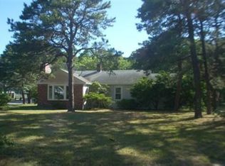 81 Wimbledon Dr, West Yarmouth, MA 02673