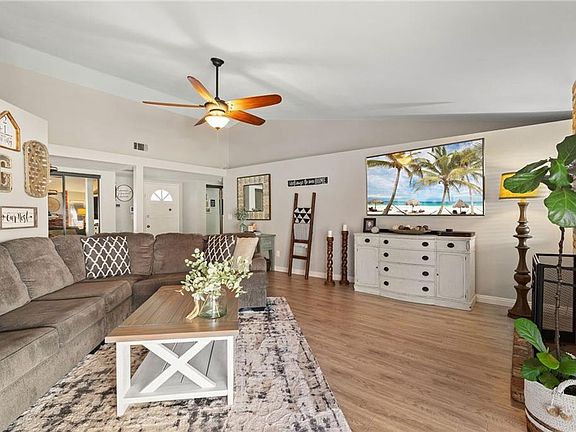 4th image of 3492 Cherry Blossom Ln