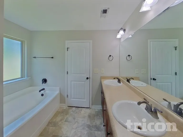 155 Hickory Hills Dr — Photo 7