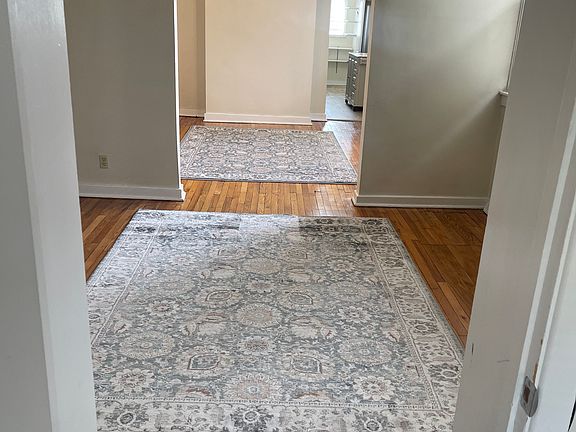 4th image of 1317 Wisconsin Ave #1317