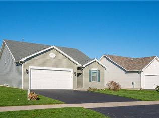 45 Falkirk Pl, Rochester, NY 14612