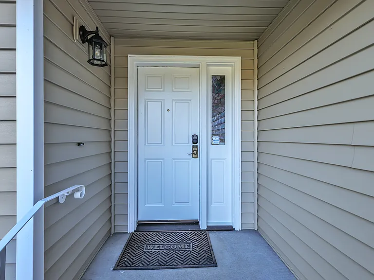 701 21st St SE — Photo 2