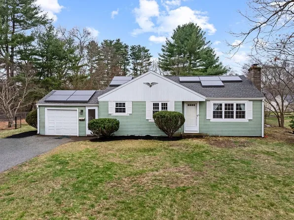 64 Hickory Rd, Attleboro, MA 02703