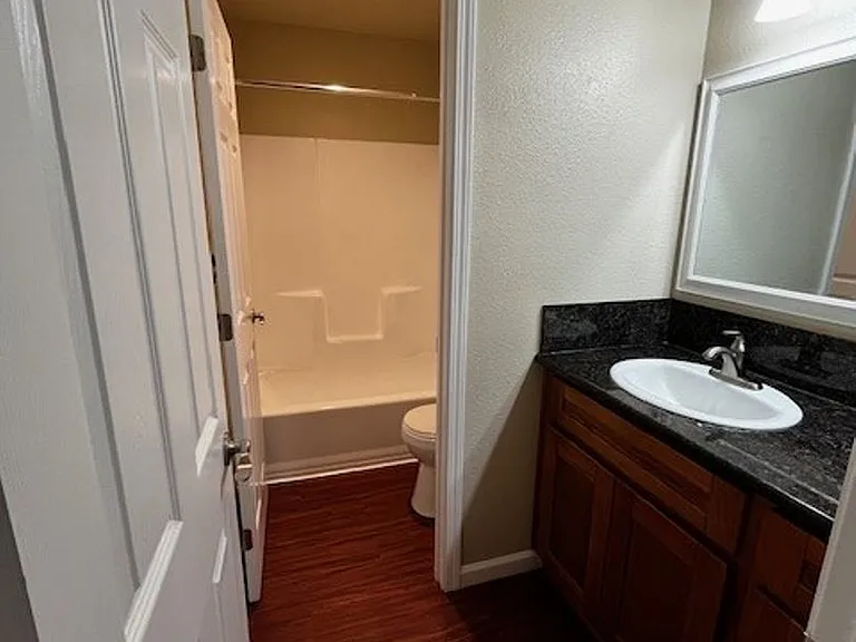 Carmel Woods Apartments — Photo 91
