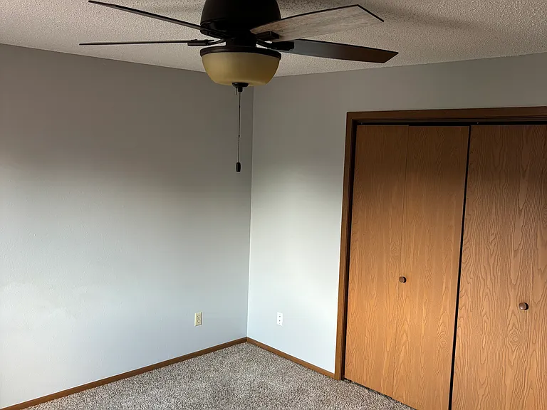 2522 Gaylord Ave — Photo 8