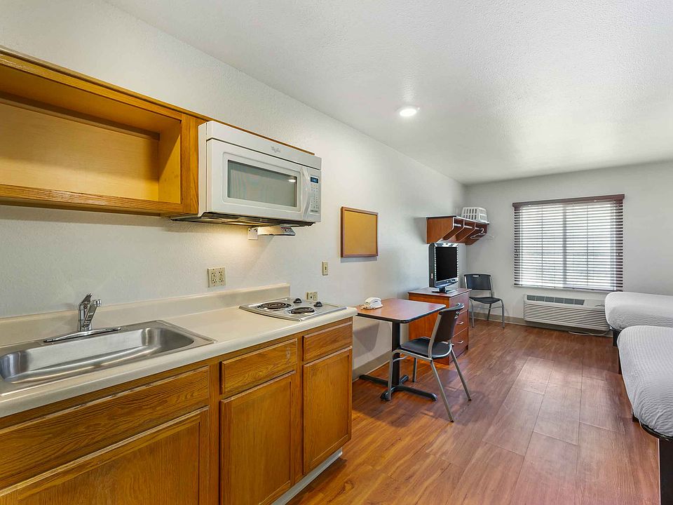 Studio Suite - 2 Full Beds