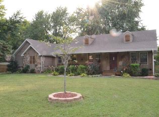 4455 S Ridgecrest Dr, Springfield, MO 65810