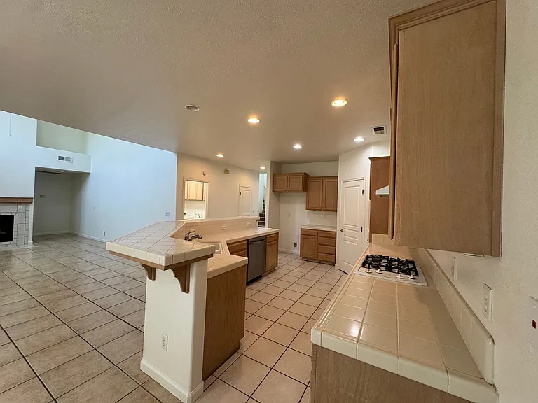 5781 E Kaviland Ave — Photo 6