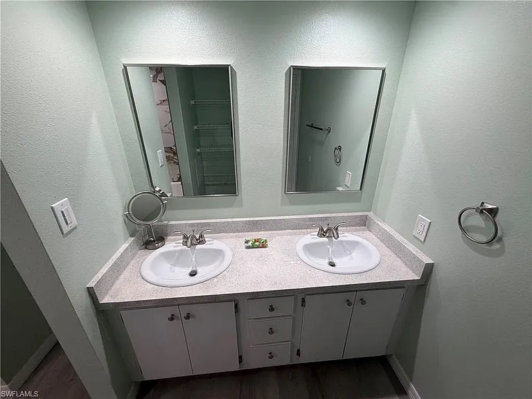 5556 Malt Dr #3 — Photo 32