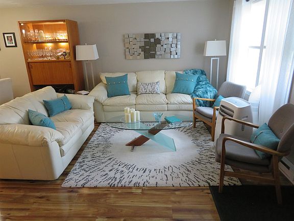 4th image of 17-3 Oakwood Circle #3