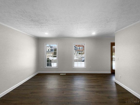 3rd image of 6899 Rushwood Ct