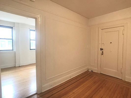 5th image of 31-29 34th St #1A