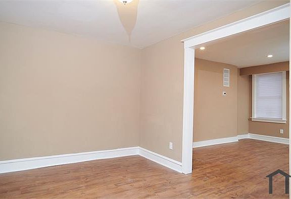 2nd image of 4846 Stenton Ave