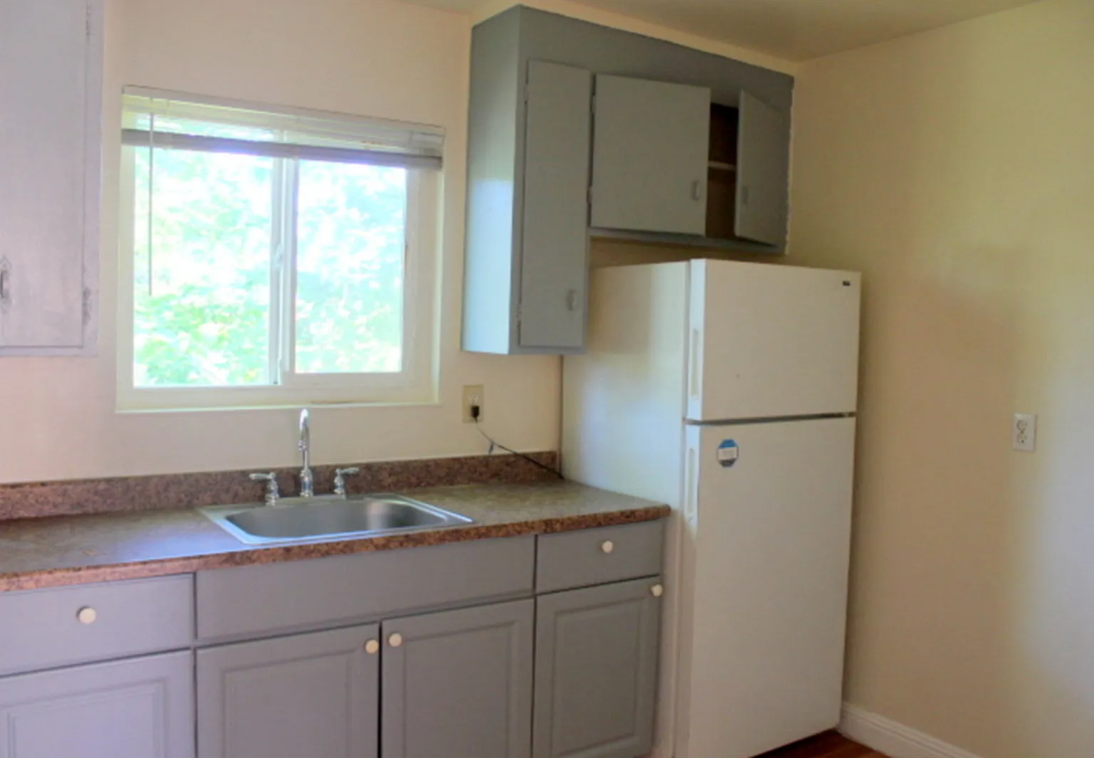 2 bed, 1.0 bath, $1,700 — Photo 3