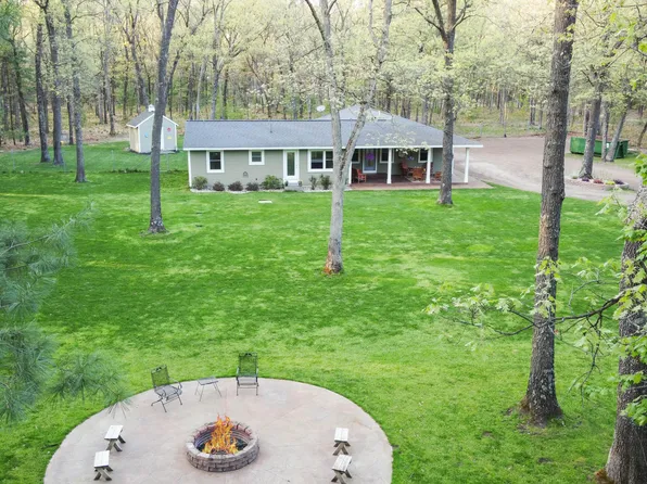 832 W White Lake Dr, Twin Lake, MI 49457