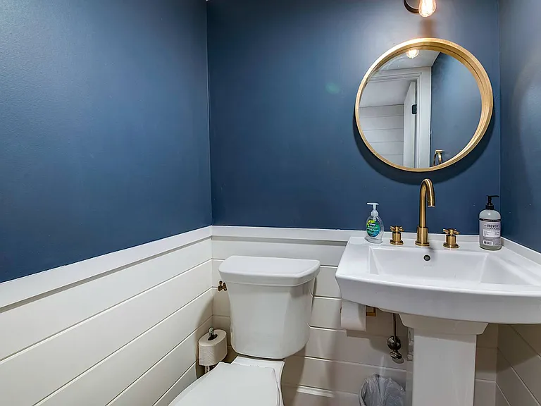 10 Villa Ave — Photo 25