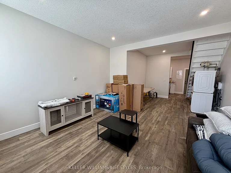 537 Talbot St #6 — Photo 15