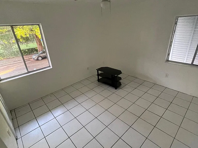 1201 E Ponce De Leon Blvd #208 — Photo 7
