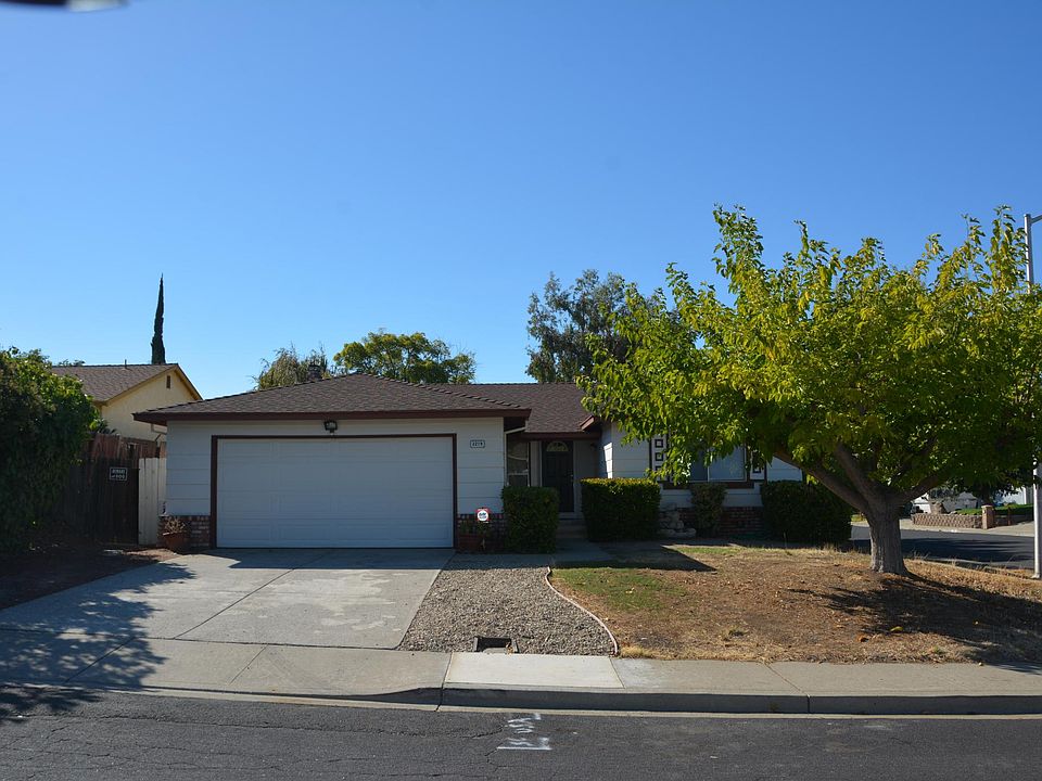 1st image of 2219 Navarro Ct