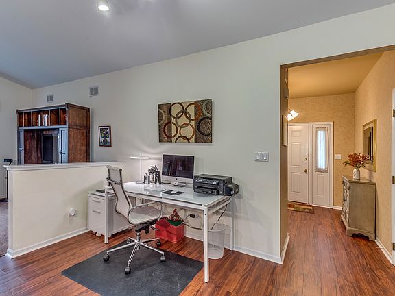 5th image of 17635 Kimberly Ln #17635