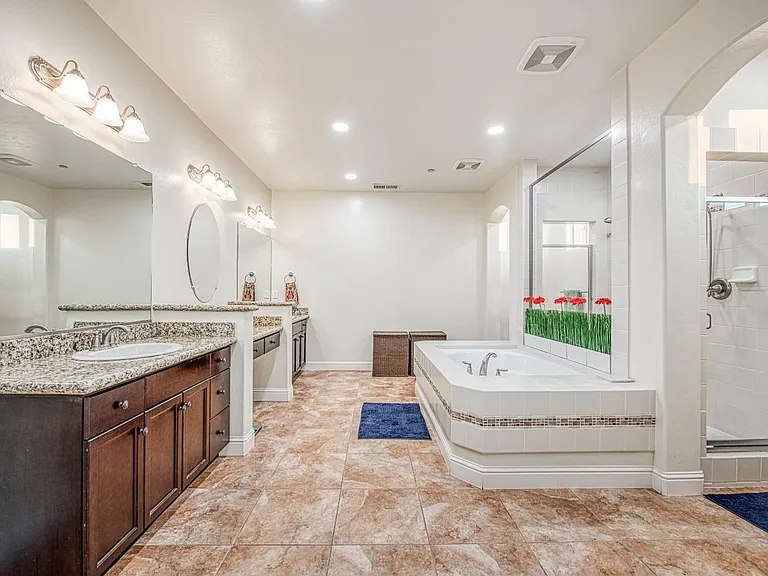 10509 N Sierra Vista Ave — Photo 43