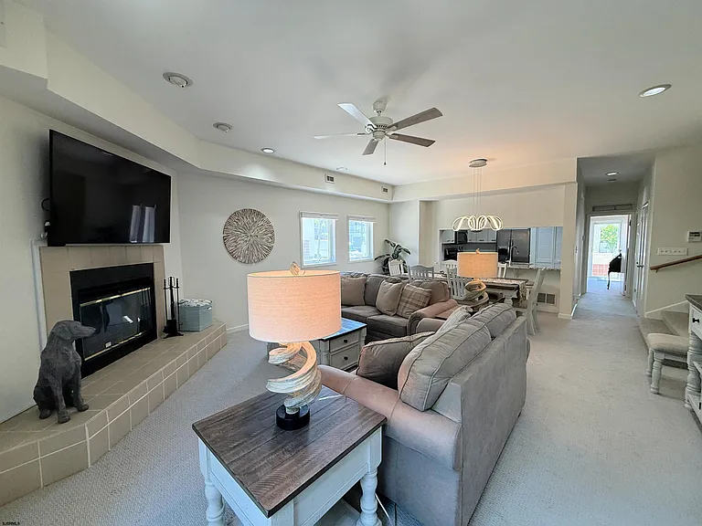 7701 Atlantic Ave #65 — Photo 4
