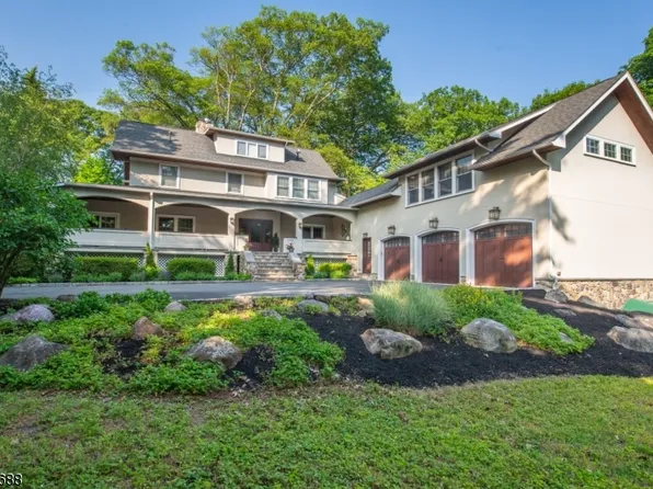 30 Oak Ln, Mountain Lakes Boro, NJ 07046