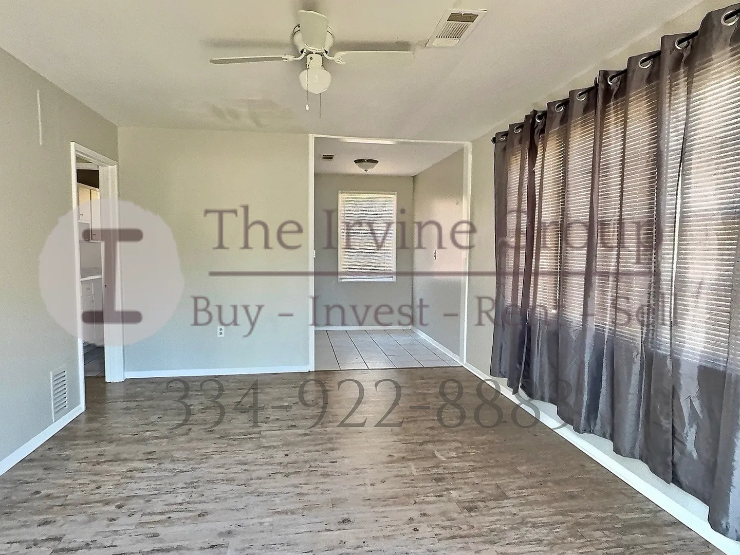 3 Bed, 1 Bath! Vouchers Welcome! — Photo 2