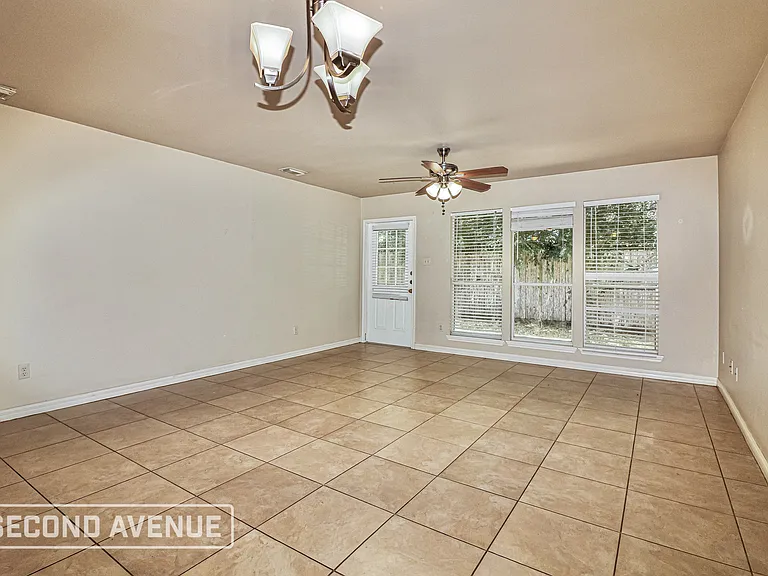7634 Cedar Brook Dr — Photo 5
