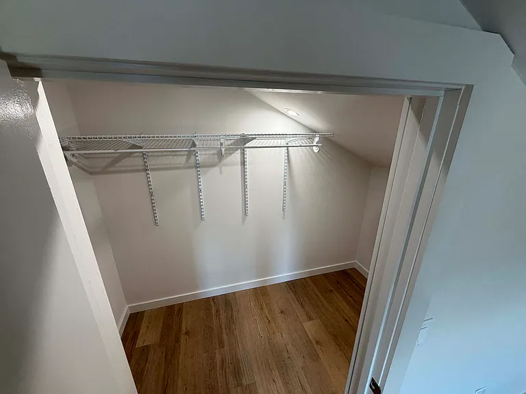 20 W 3rd St #3 — Photo 29