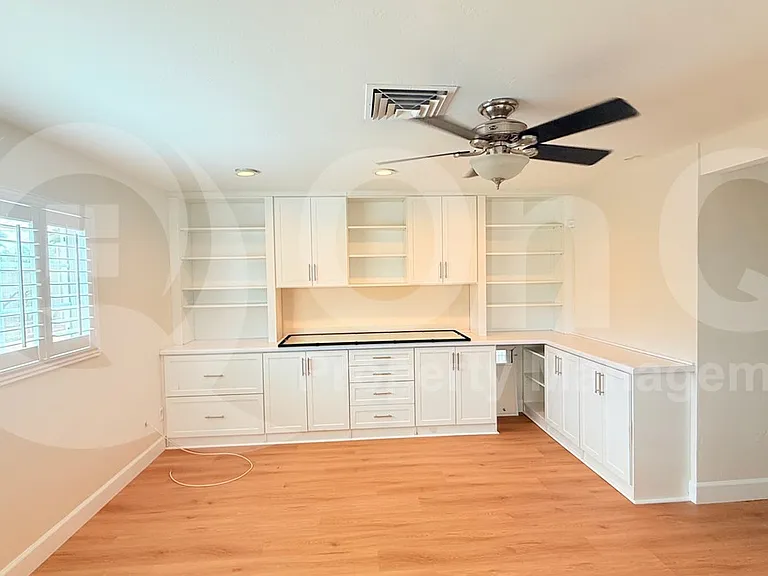 6035 N 17th St — Photo 11