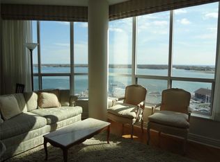 228 Queens Quay W #1708, Toronto, ON M5J2X1