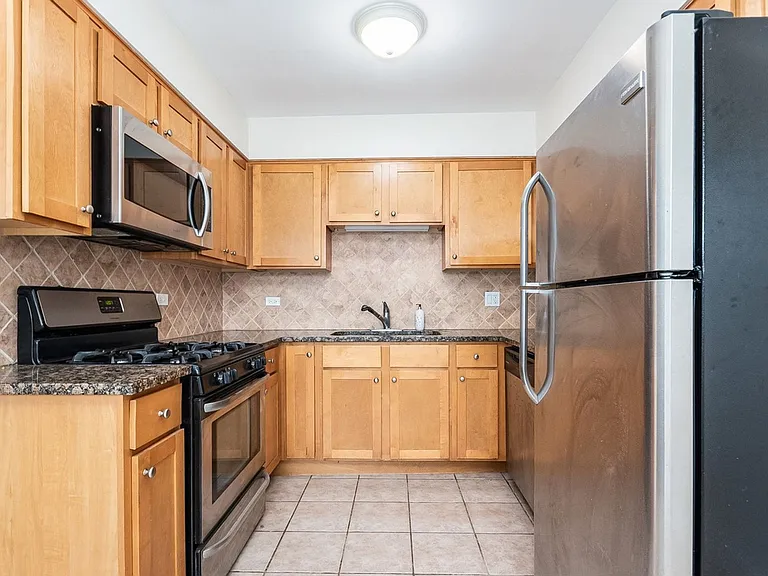 4629 Main St #3B — Photo 12