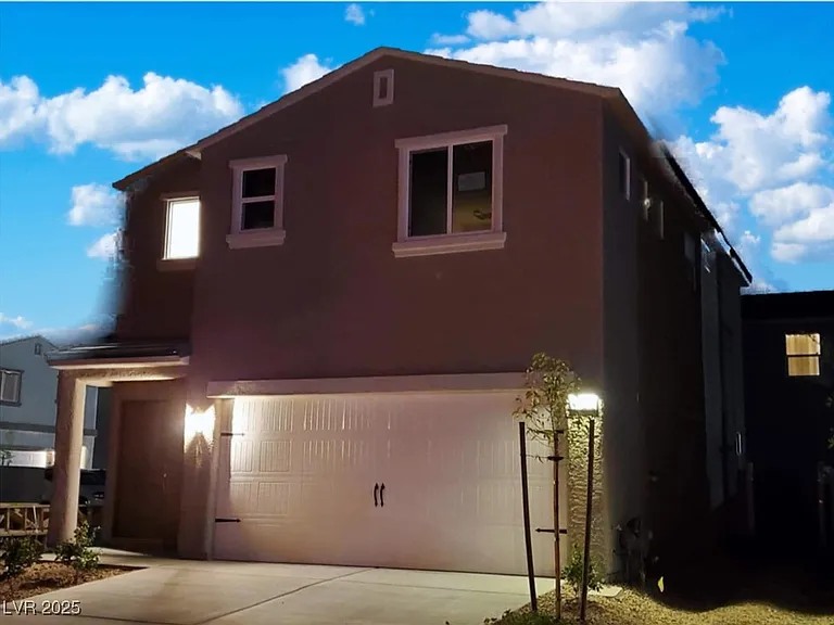 5045 Bloodhound St — Photo 3