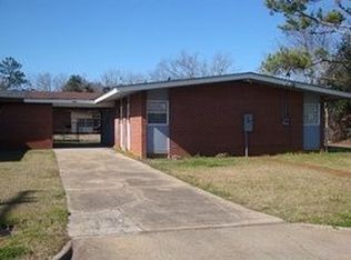 1909 Meadow Dr, Albany, GA 31705