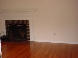213 Alders Dr, Wilmington, DE 19803
