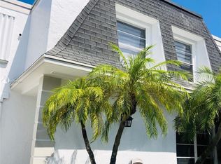 926 NE 27th Ave, Hallandale Beach, FL 33009