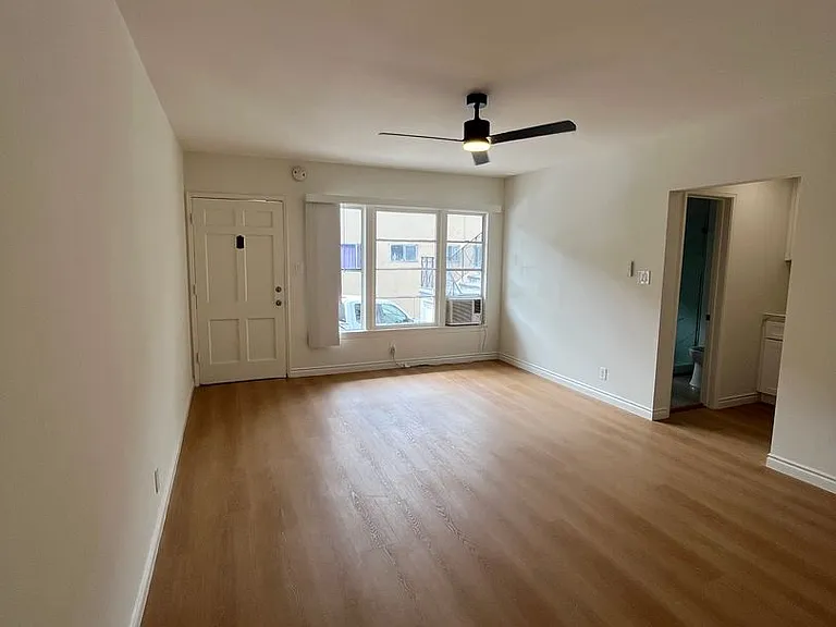 2771 San Marino St — Photo 5