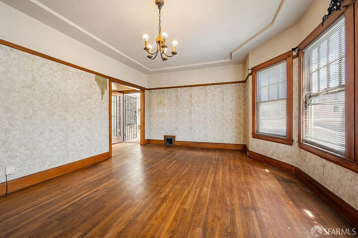 627 22nd Ave - Photo 4