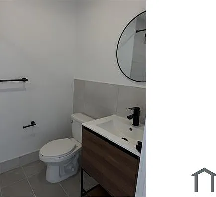 Studio, 250 sqft, $2,450 — Photo 2