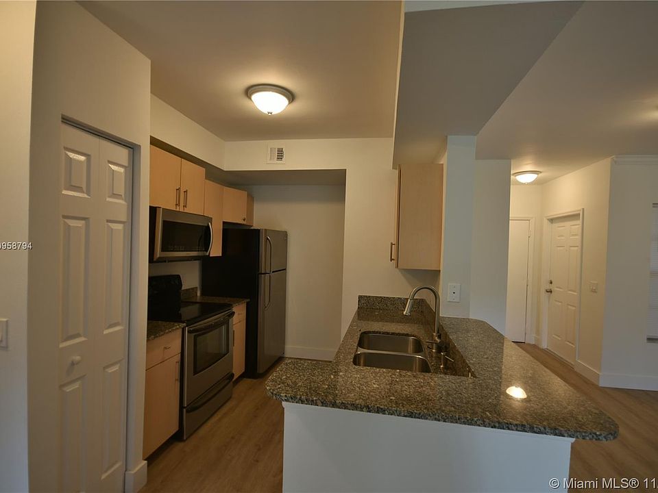 1st image of 2474 Centergate Dr APT 103
