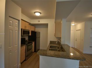 2474 Centergate Dr APT 103, Hollywood, FL 33025