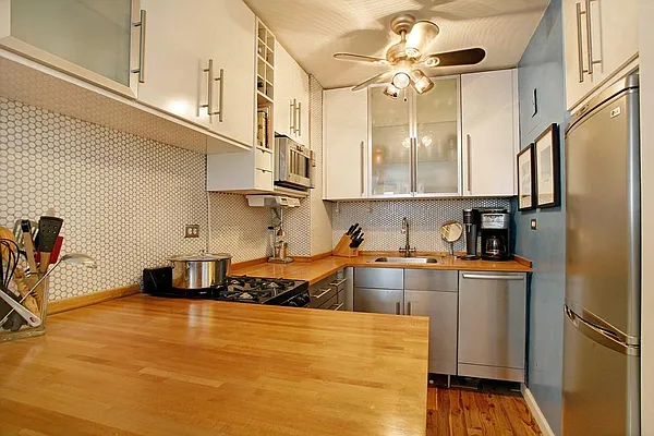 Sold by Corcoran | media 19