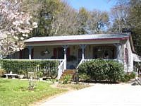 1st image of 104 Paula Cir
