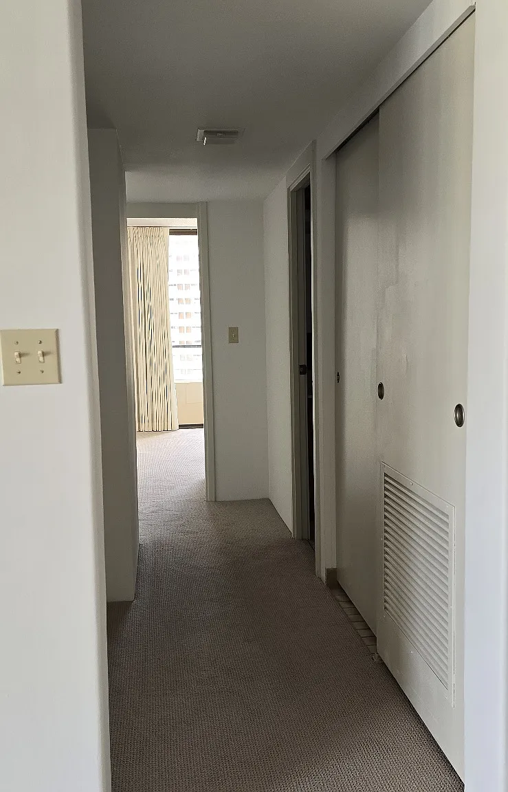 2 bed, 882 sqft, $3,200 — Photo 3