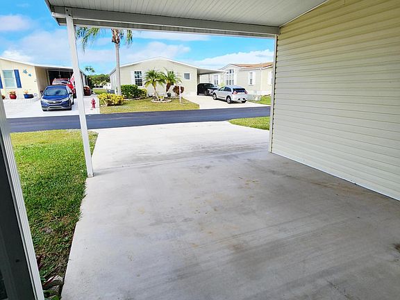 4th image of 526 Hemingway Terrace #F-02